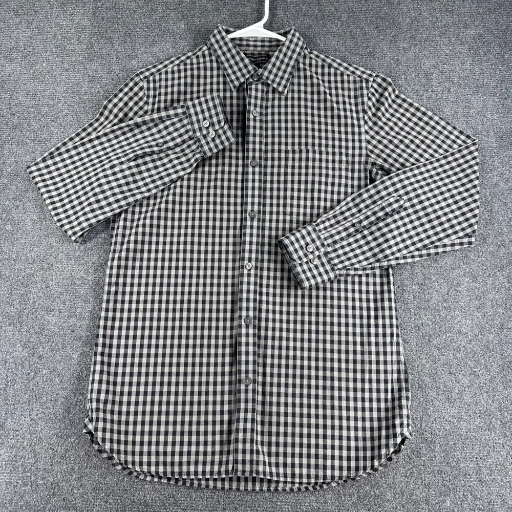 Banana Republic Button Down Mens M Medium Black Grey Gingham Slim Fit Soft Wash